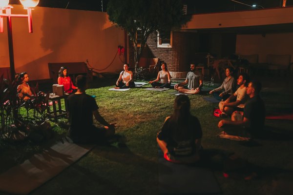 Investir dans la haute couture, l'affaire du siècle ?